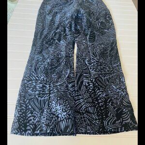 Ann Taylor Straight Leg Pants Women’s Sz 6P Silk Mid Rise Blue Black